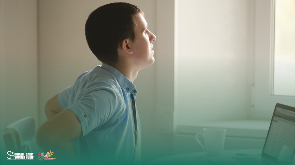 Duduk Terlalu Lama Bisa Picu Saraf Kejepit? Ini Penjelasannya!